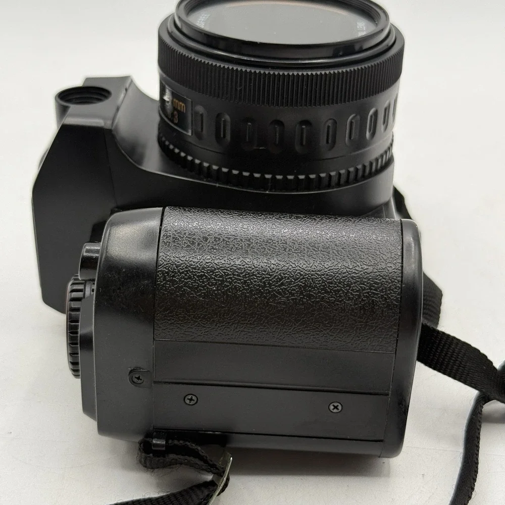Vintage Matsui KIT 3006‎ W/Flash Focus 50mm Optical Lens Red Eye Reduction